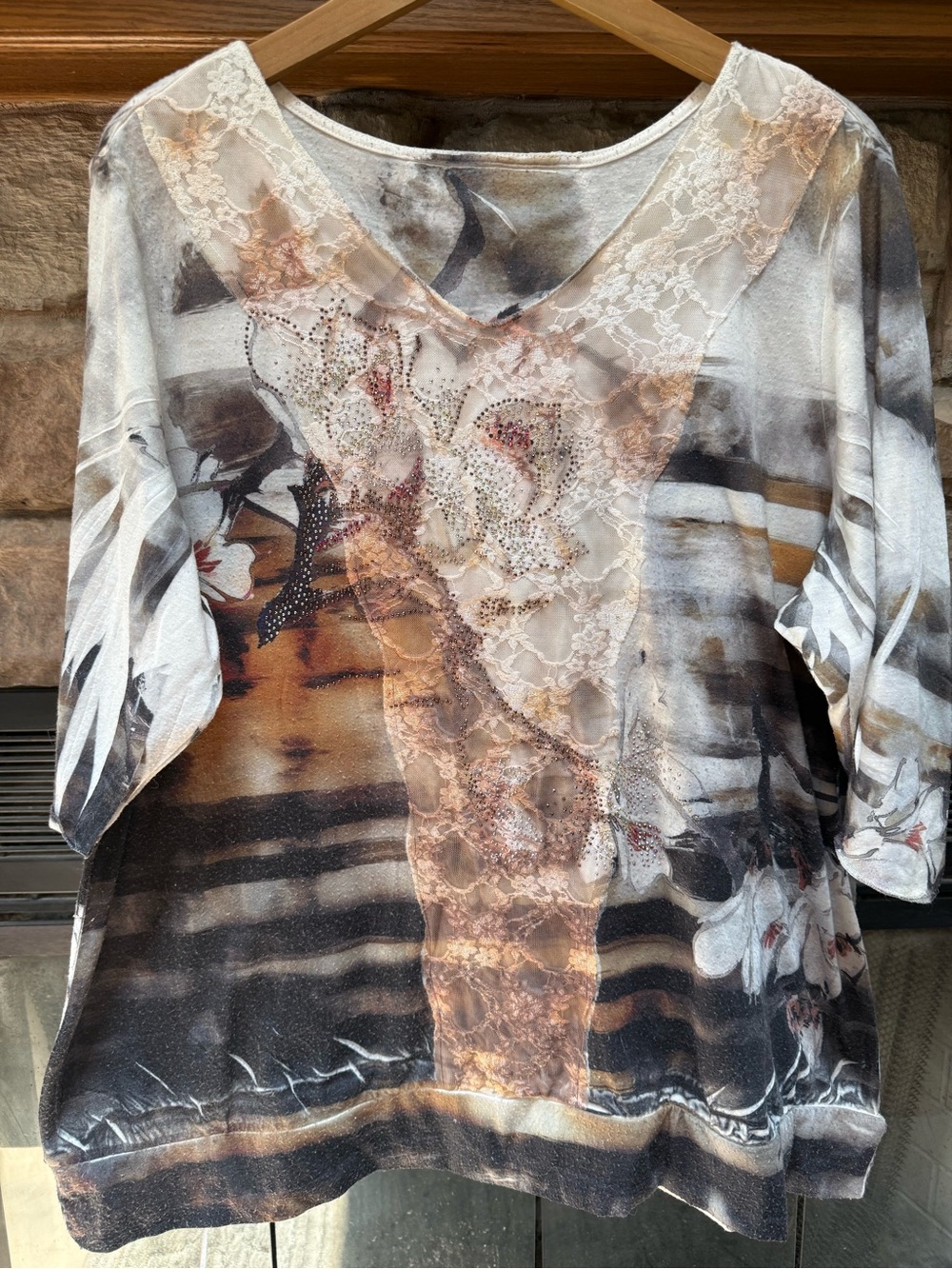 Women’s Lace-Accent Floral Print Top in Cream and Brown